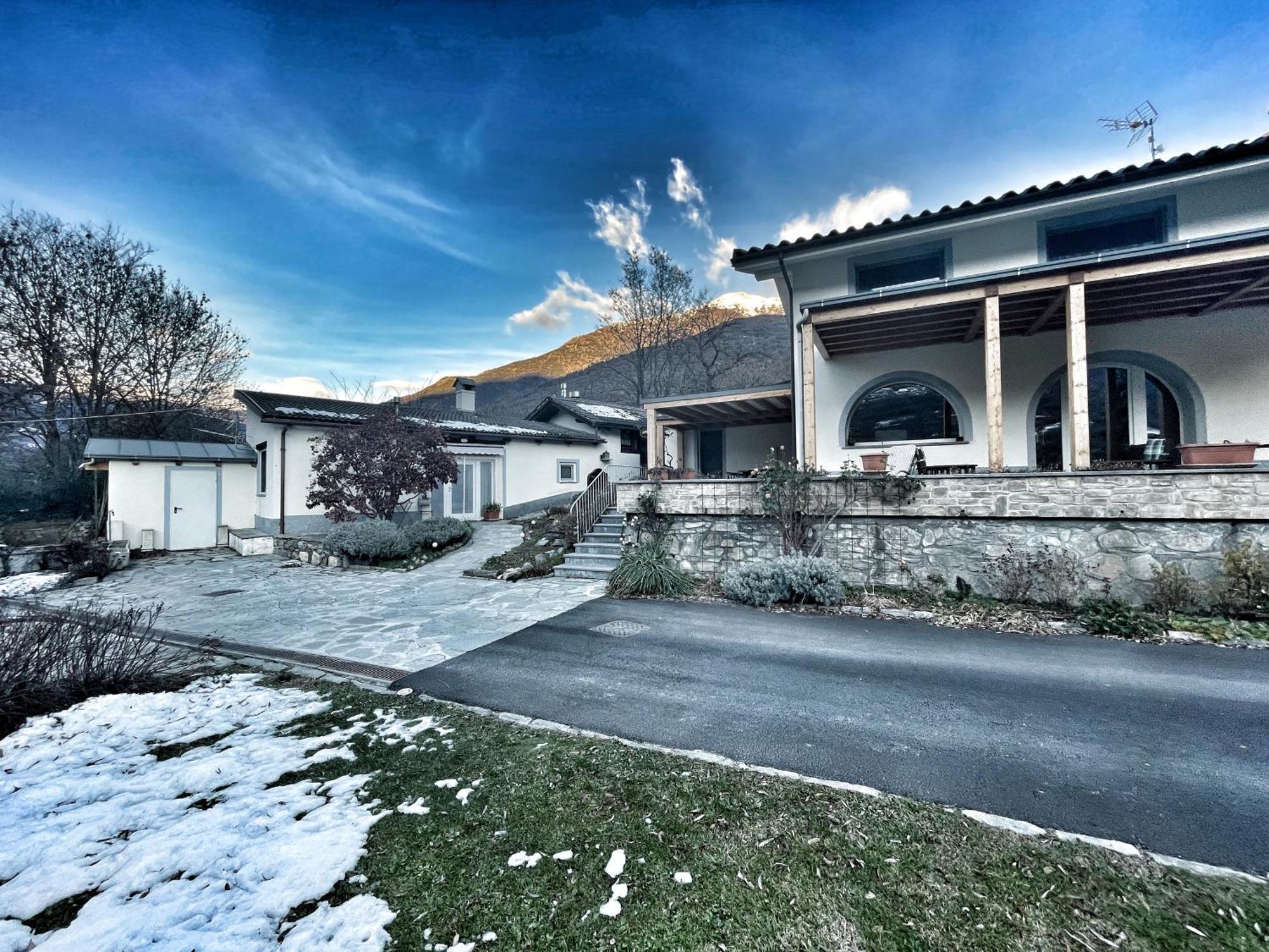 La Casina Di Oscar Ad Ao V Combe Vda Quart 0014 E 00I6アパートメント エクステリア 写真