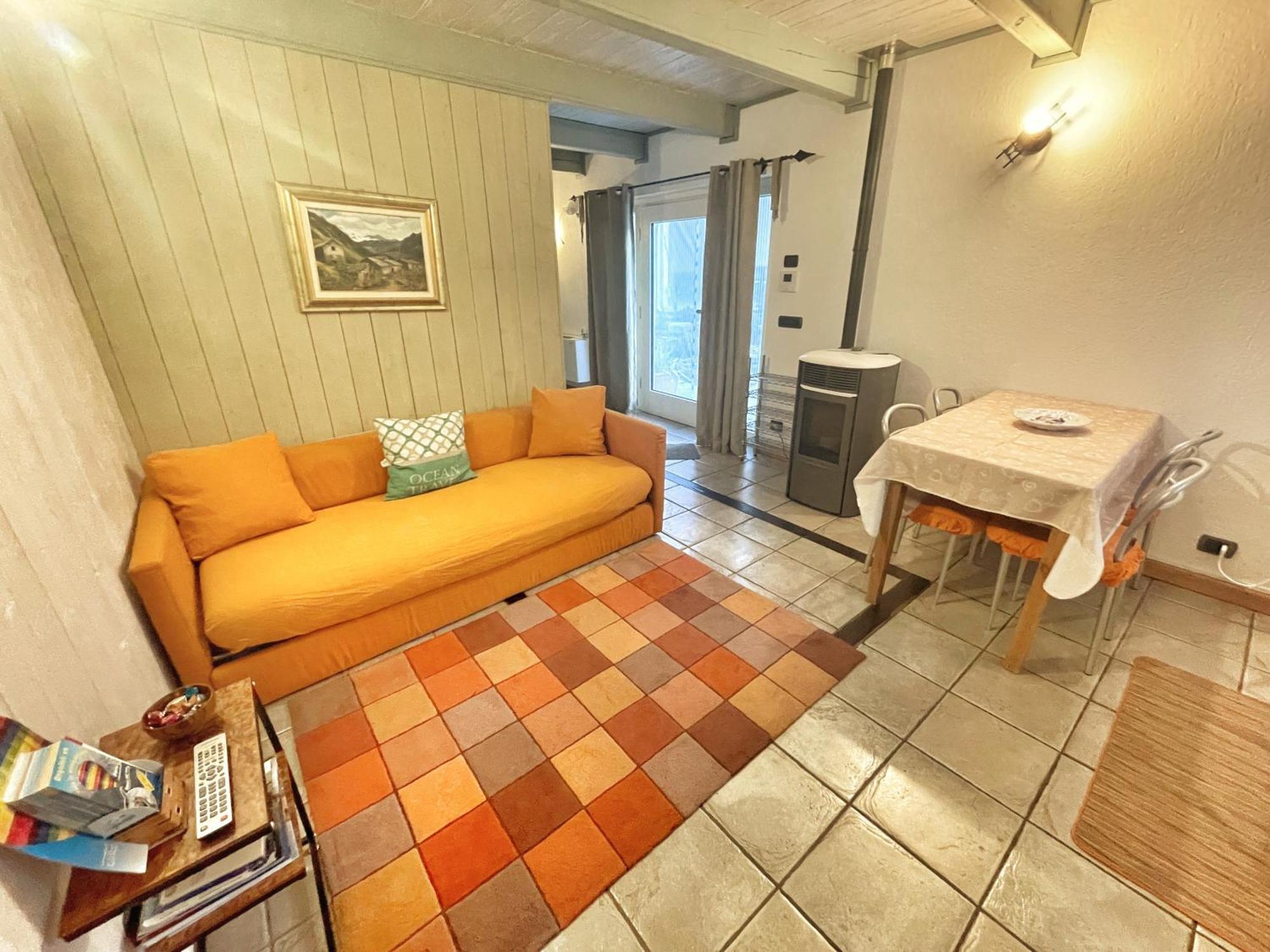 La Casina Di Oscar Ad Ao V Combe Vda Quart 0014 E 00I6アパートメント エクステリア 写真